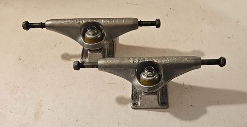 Vintage independent skateboard - vintage,